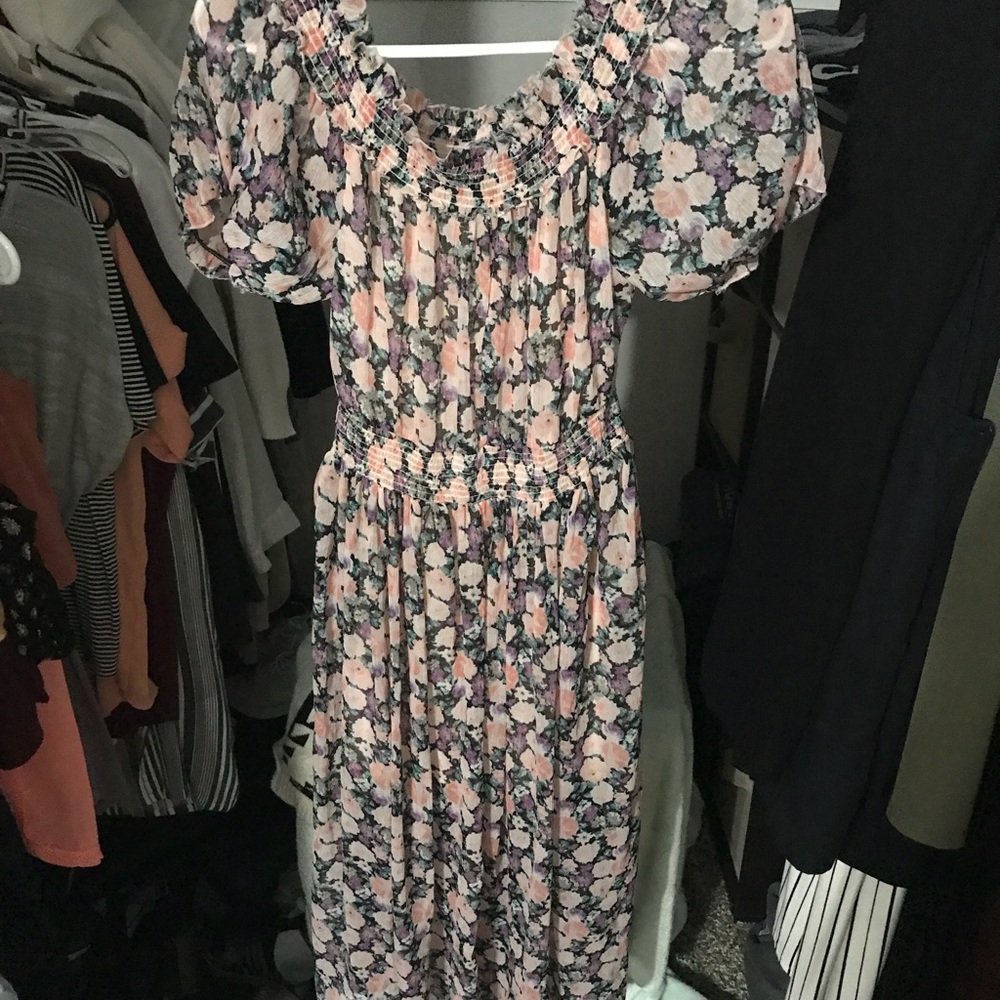 Dress - Picture 2 of 3